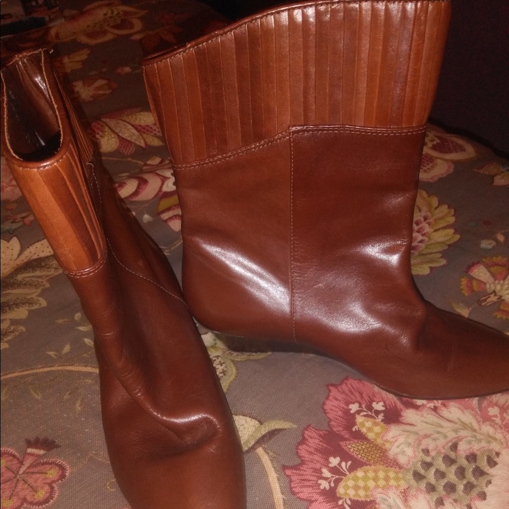Frye Cognac boot